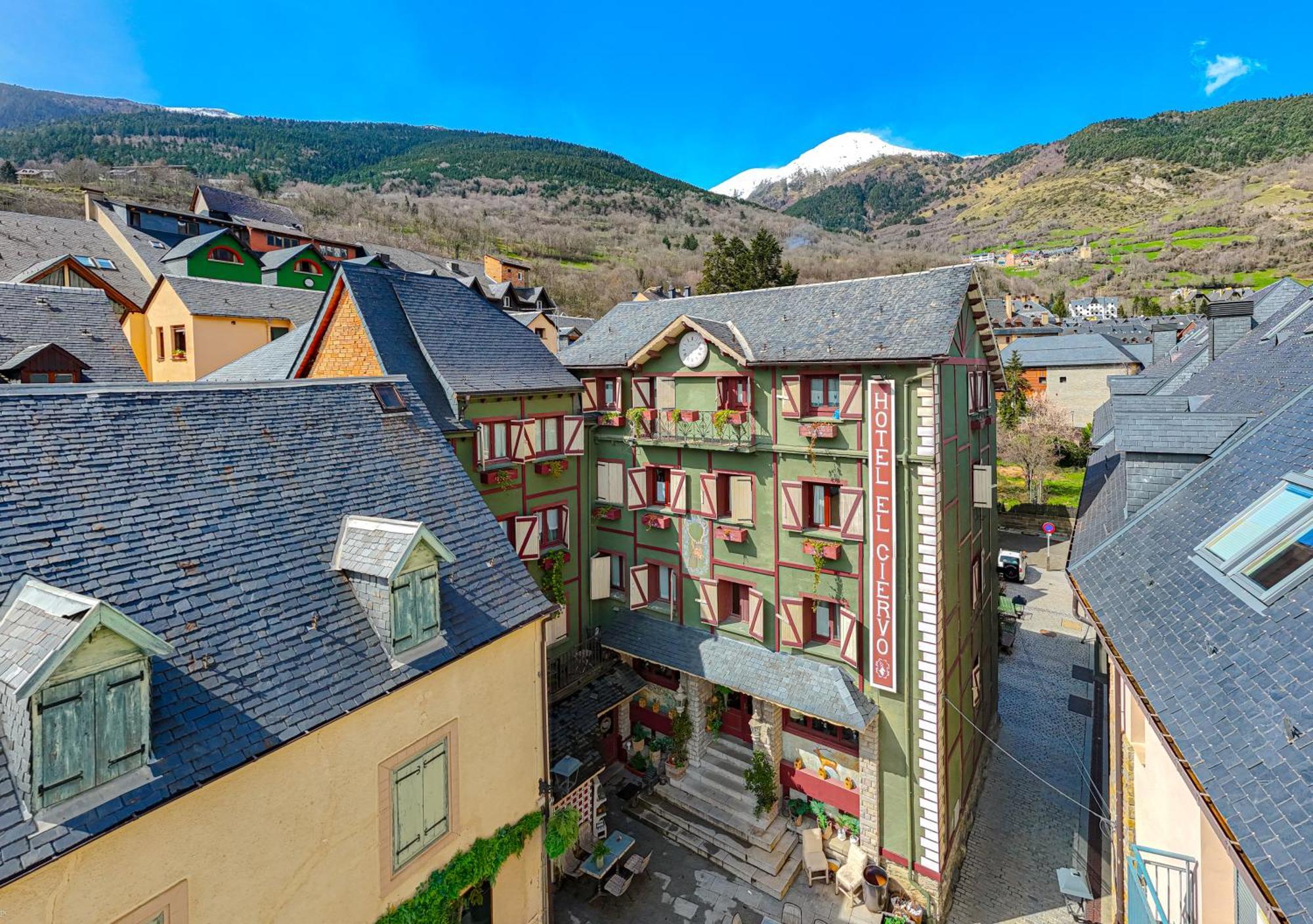 Hotel El Ciervo Vielha Eksteriør billede